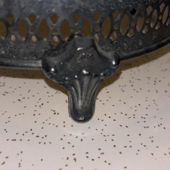 Vintage Metal Casserole Dish Holder and Carrier - Picture 4 of 6